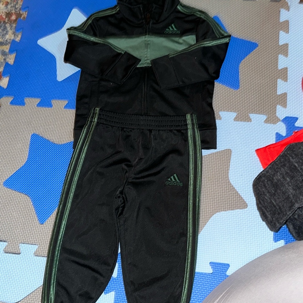 Adidas nike track suit set